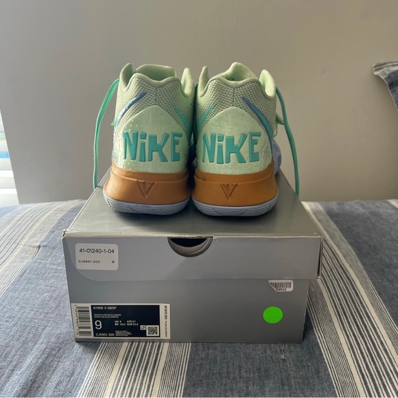 Nike Kyrie 5 Squidward with original box - Picture 2 of 4